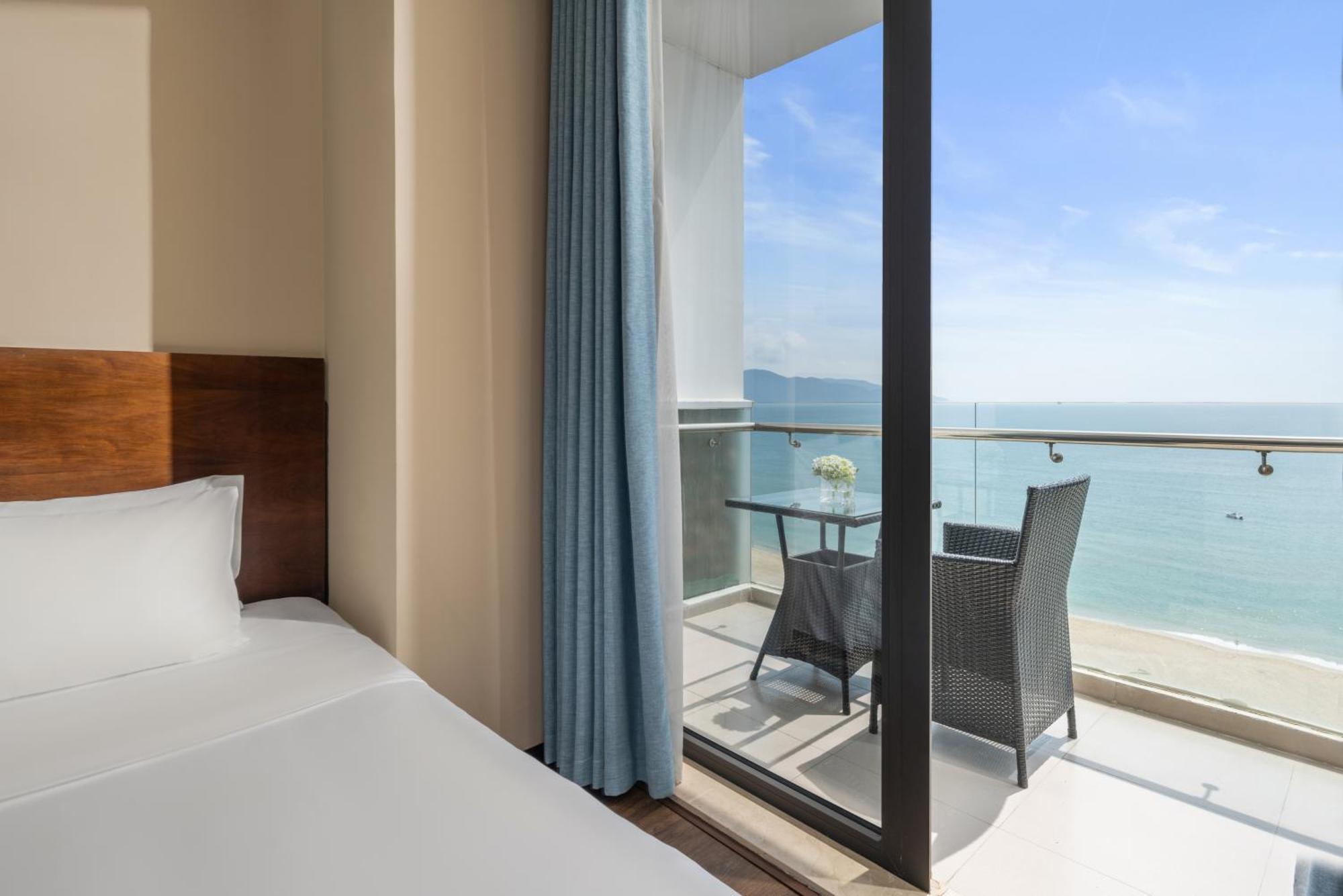 Yarra Ocean Suites Danang Kültér fotó